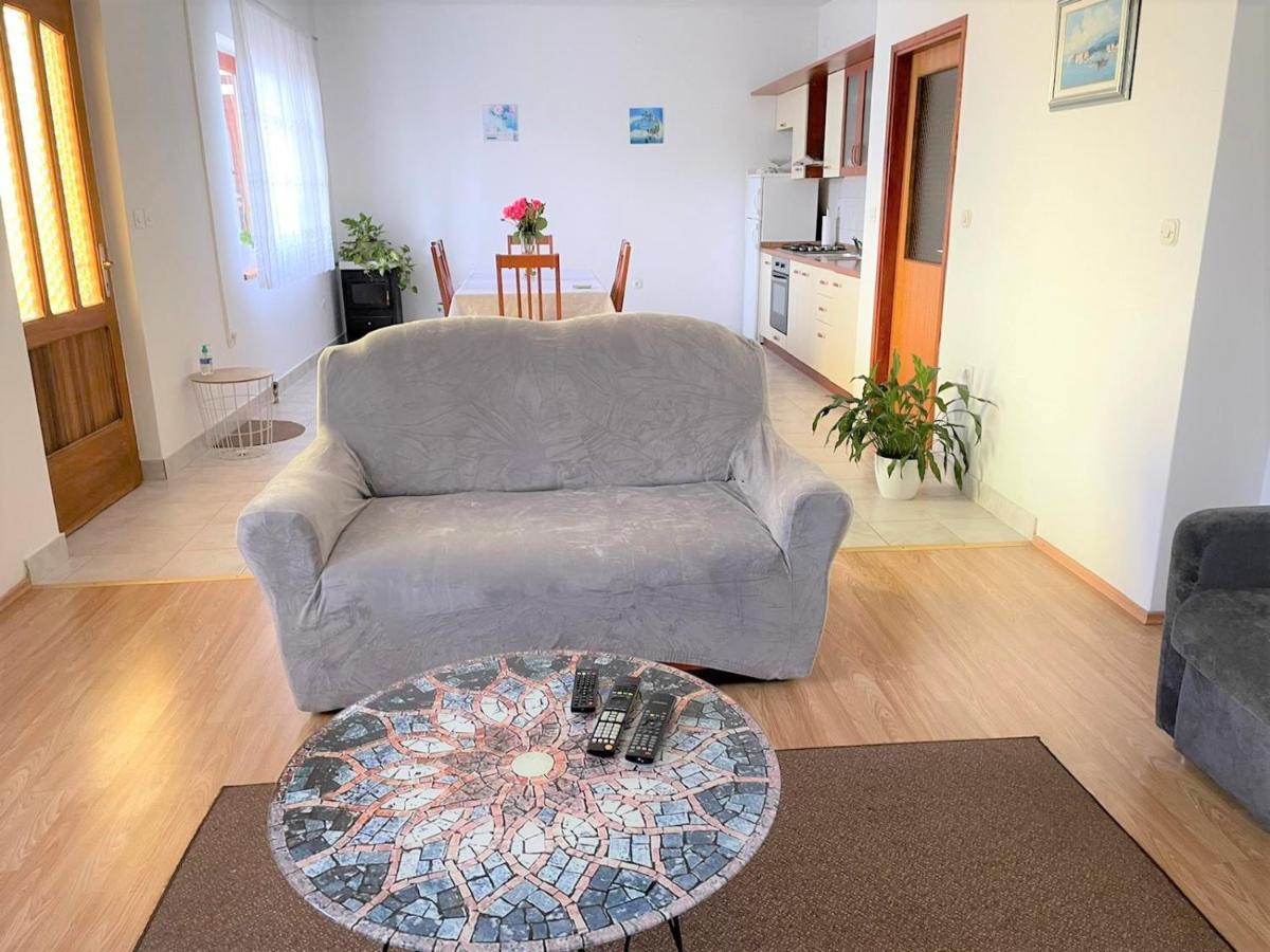 Comfort Apartment On The Beach กาลี ภายนอก รูปภาพ